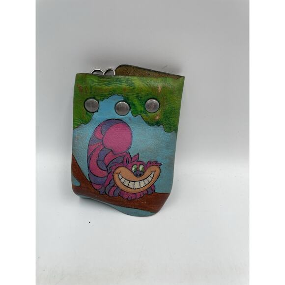 Vintage Alice In Wonderland Leather Key Chain Collectible - Picture 1 of 5